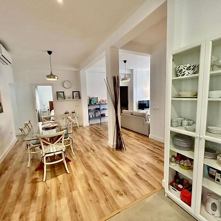 Acogedor Apt 6Pax 3Bdr 2Bth - Cozyhomesevilla5 Kültér fotó