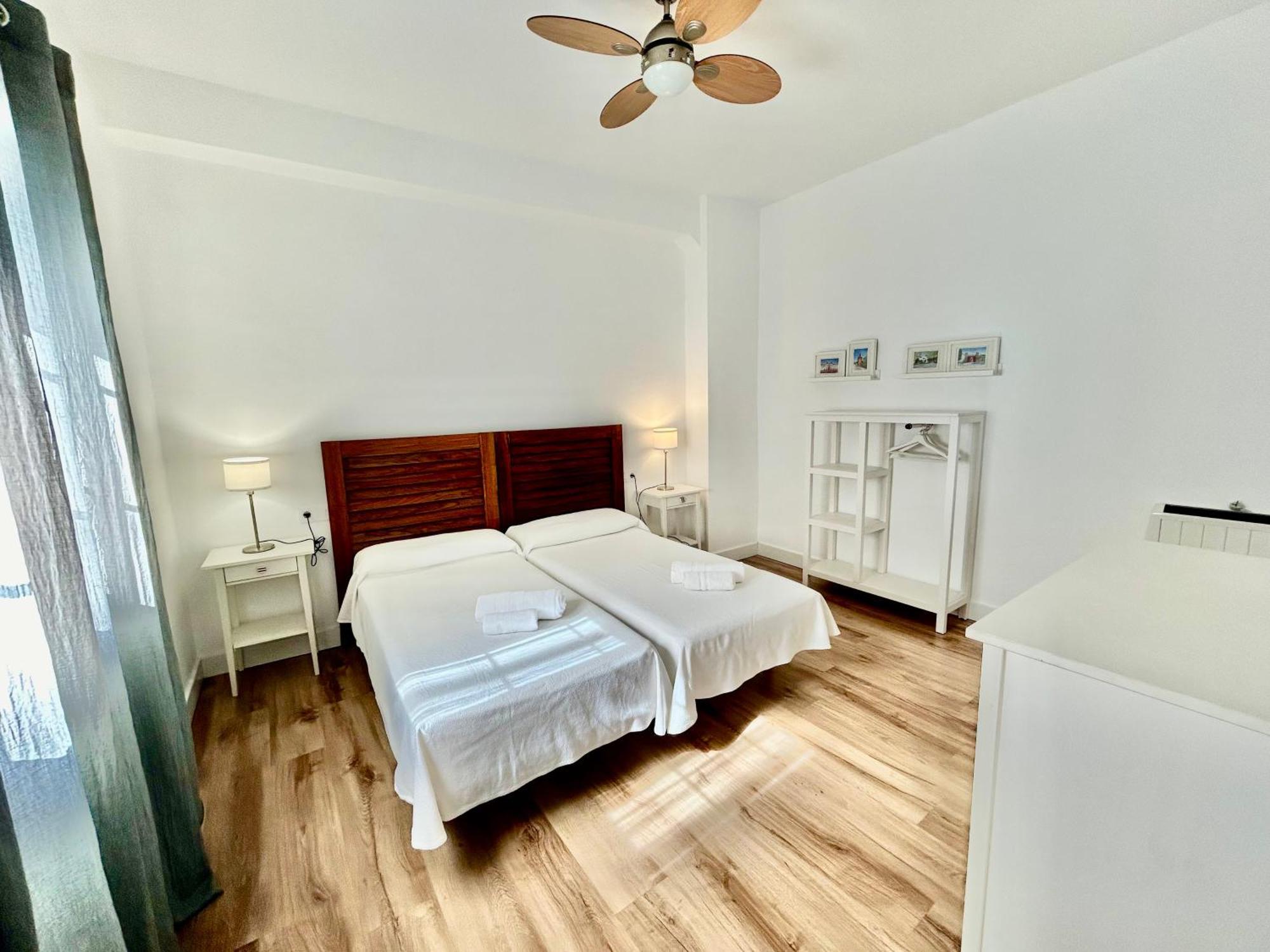 Acogedor Apt 6Pax 3Bdr 2Bth - Cozyhomesevilla5 Kültér fotó