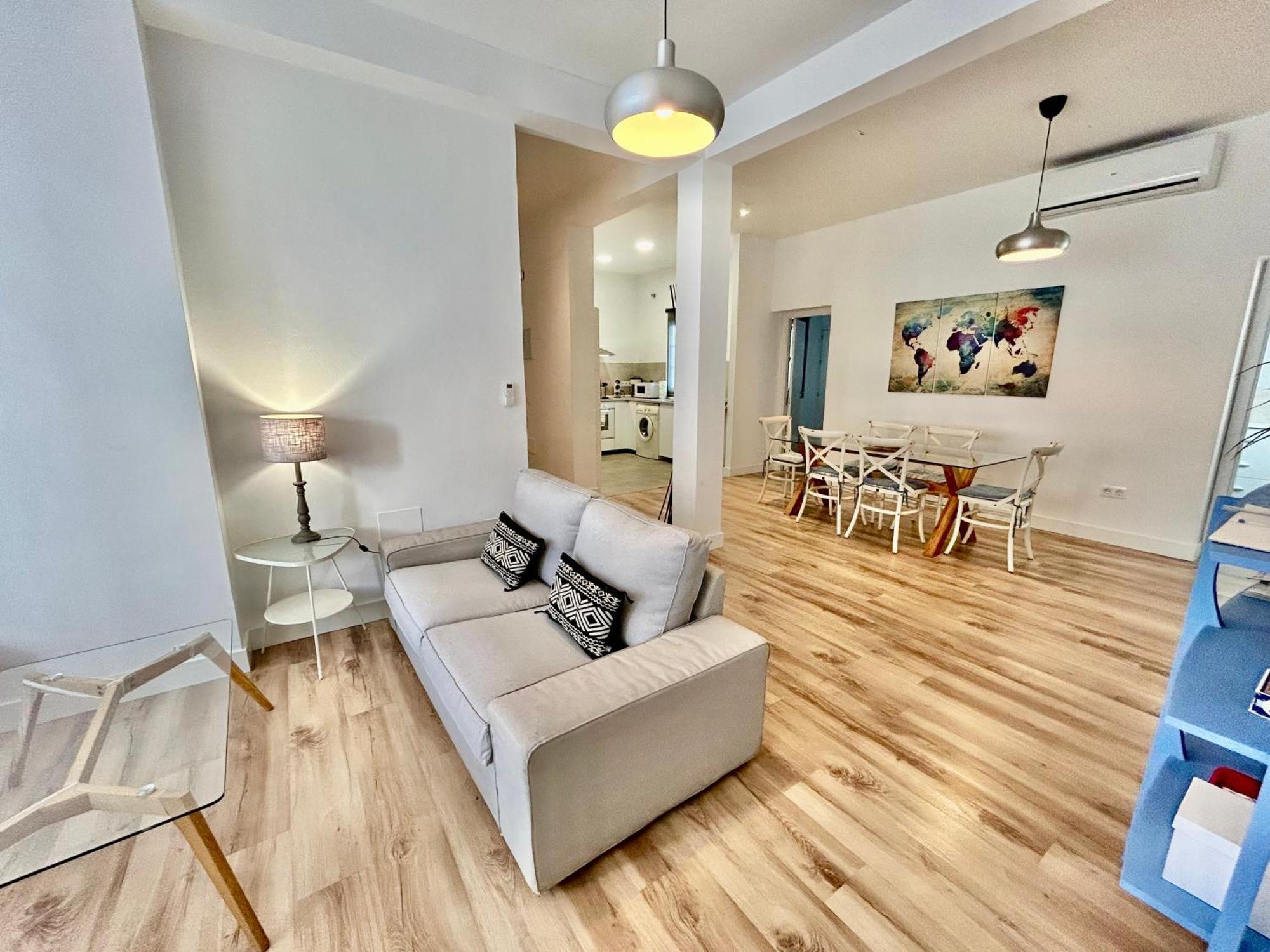 Acogedor Apt 6Pax 3Bdr 2Bth - Cozyhomesevilla5 Kültér fotó